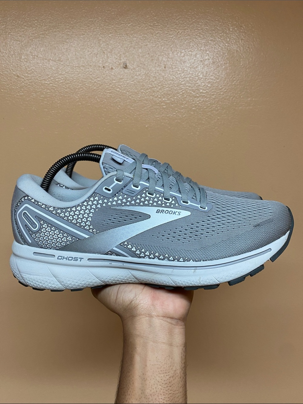 Brooks Ghost 14 Women’s Running Sneakers Alloy Primer Grey Oyster Size 10.5 (B)